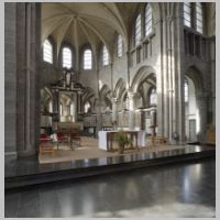 Église Saint-Quentin de Tournai, photo PMRMaeyaert, Wikipedia,2.jpg